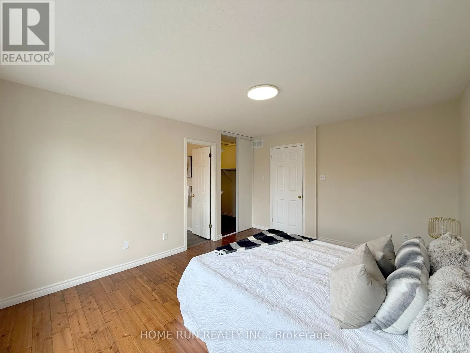 49 DEERFOX DRIVE