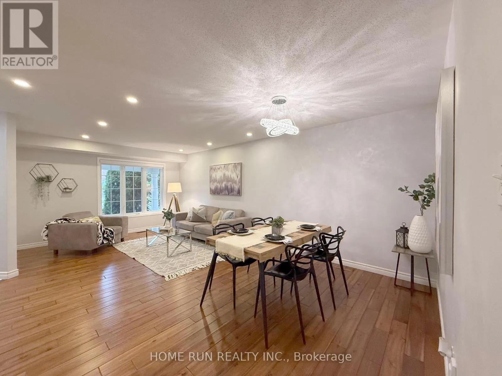 49 DEERFOX DRIVE