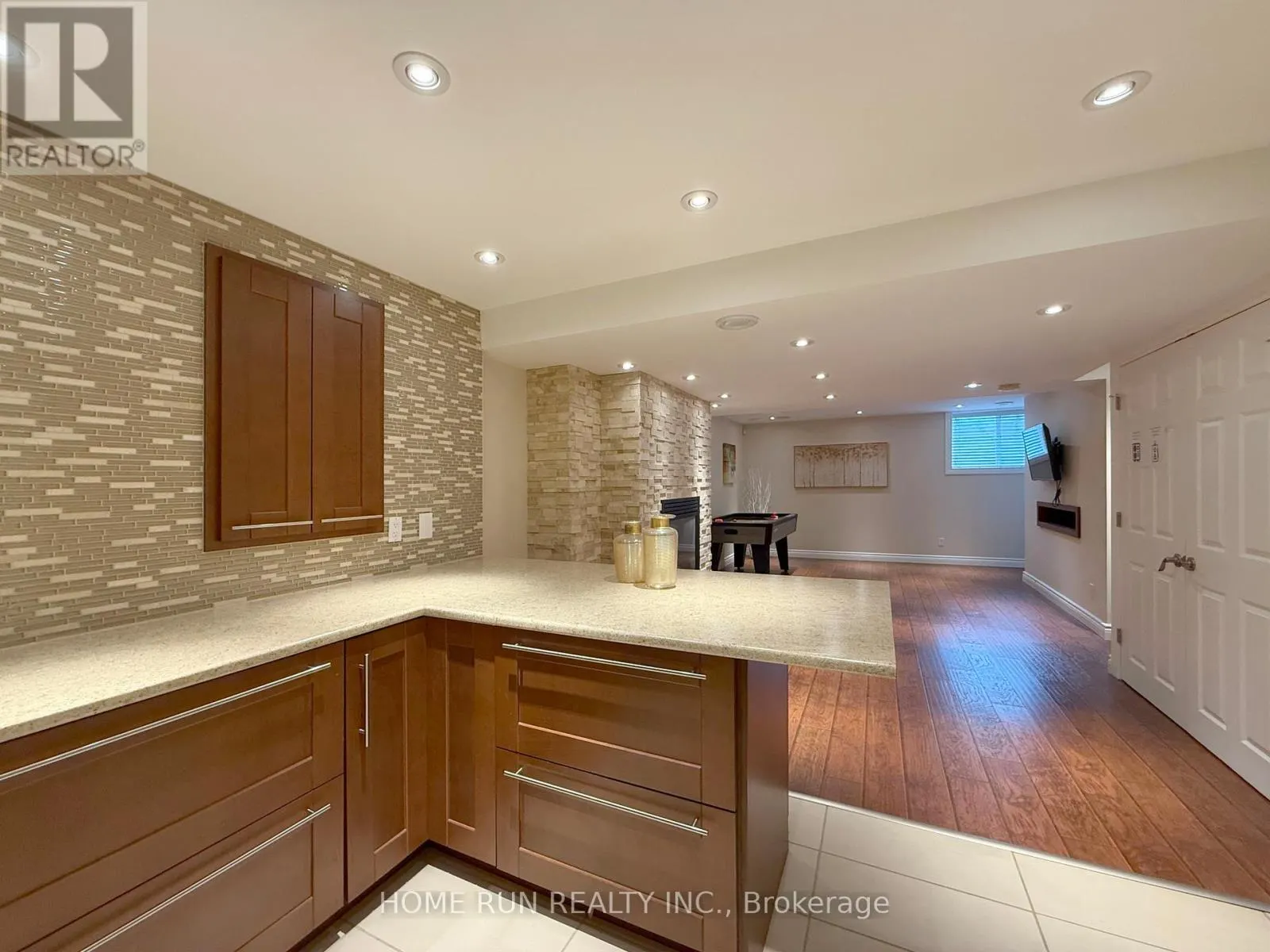 49 DEERFOX DRIVE