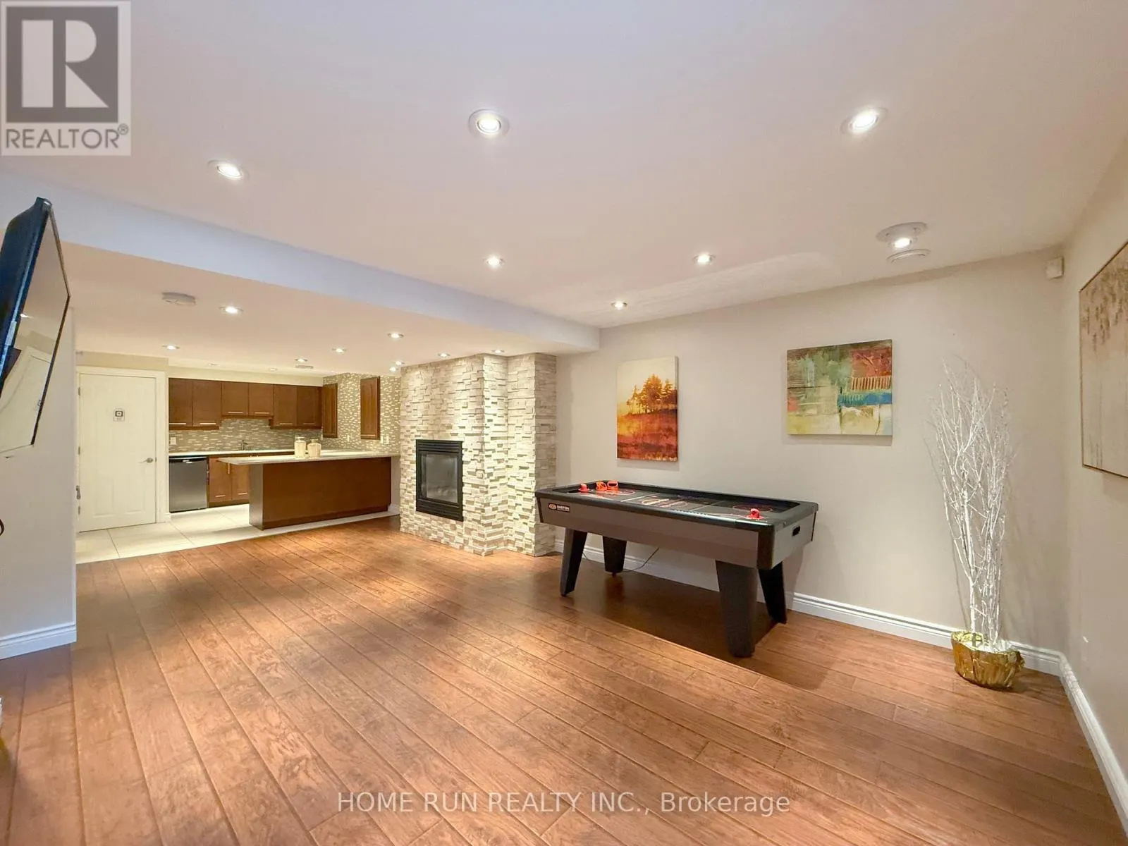 49 DEERFOX DRIVE
