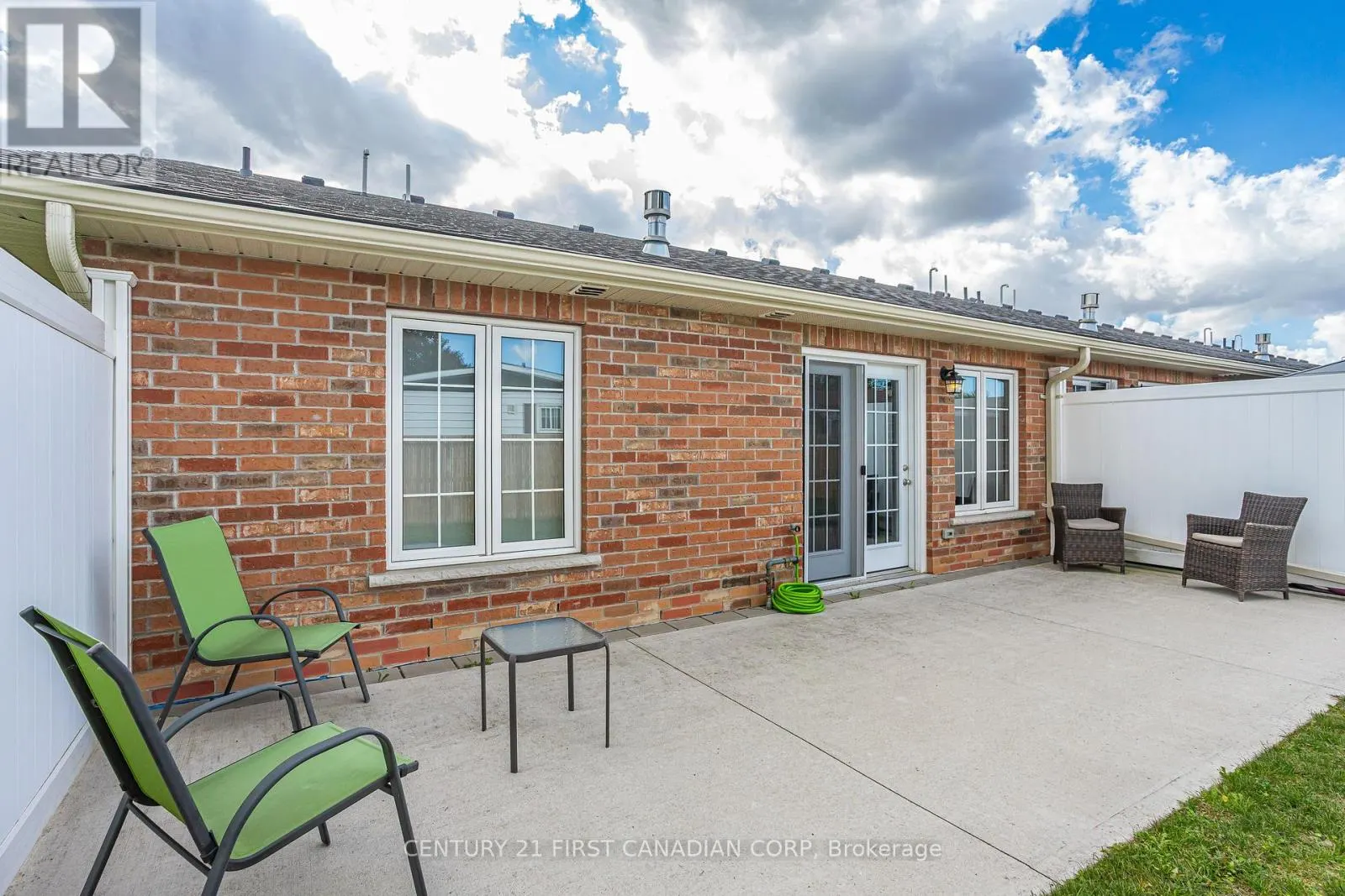 24 DEVON DRIVE