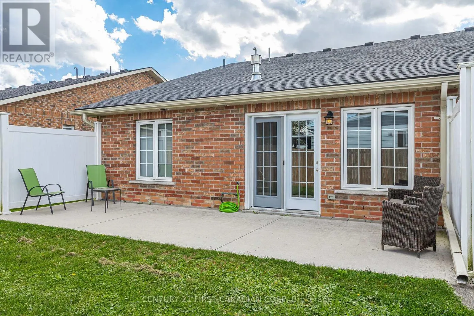 24 DEVON DRIVE