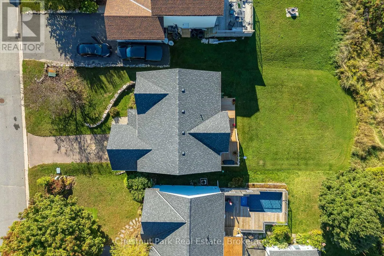 8 COATES AVENUE
