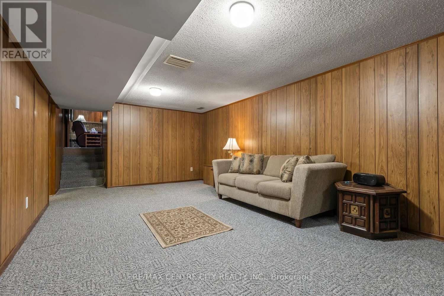 690 GRENFELL DRIVE