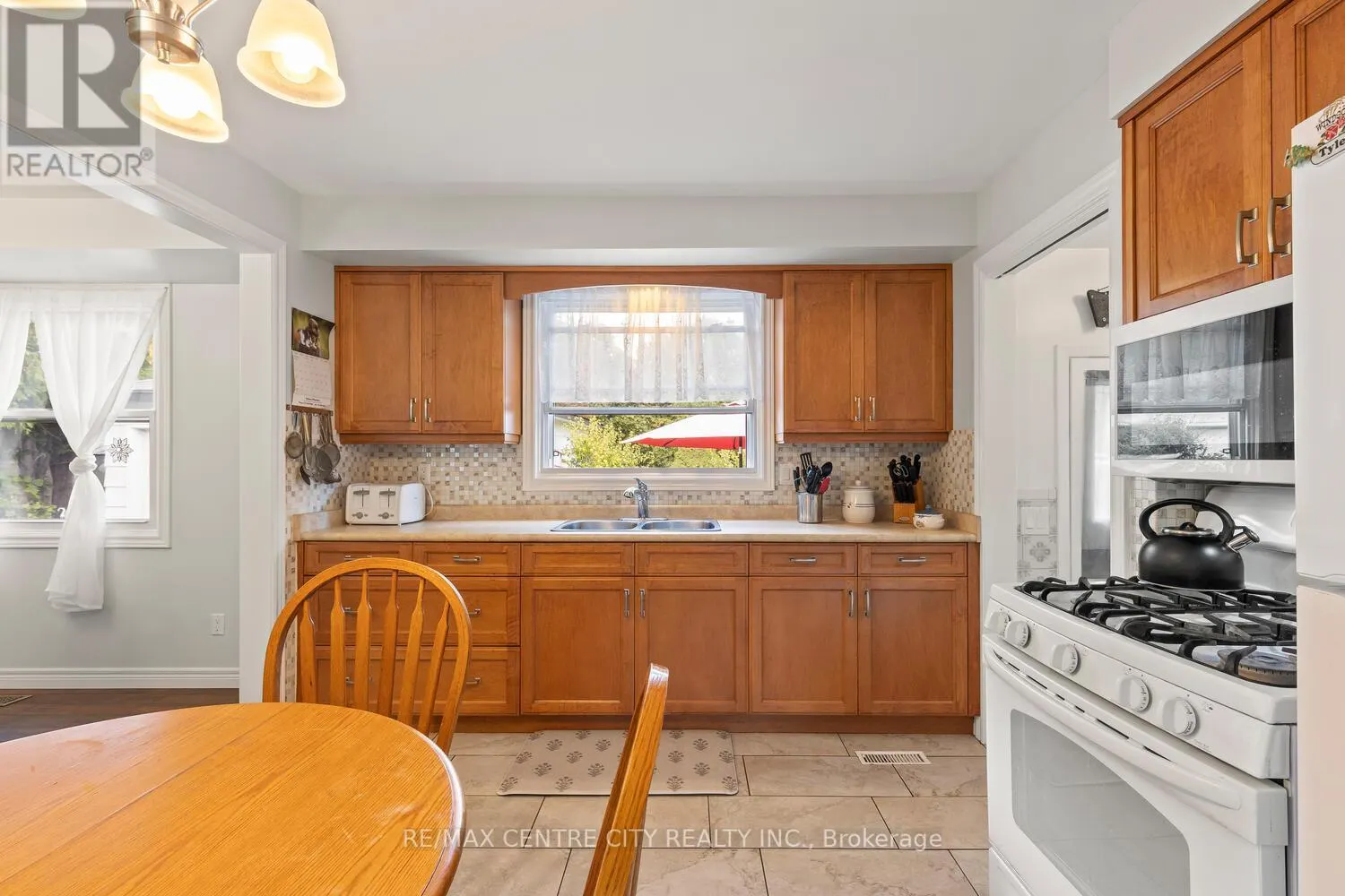 690 GRENFELL DRIVE