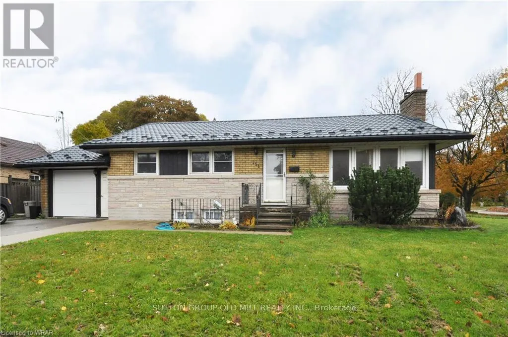 BSMT - 251 ERB STREET E