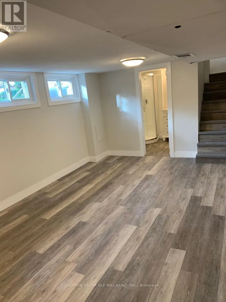 BSMT - 251 ERB STREET E