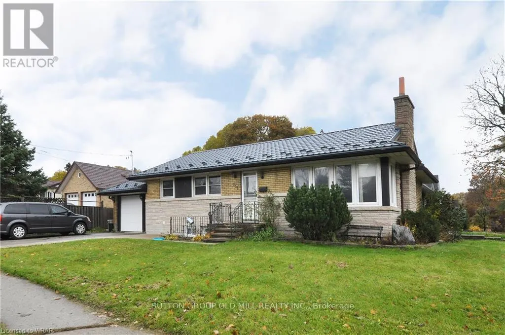 BSMT - 251 ERB STREET E