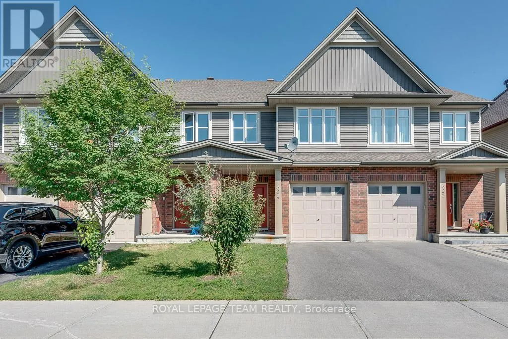 324 FERGUS CRESCENT