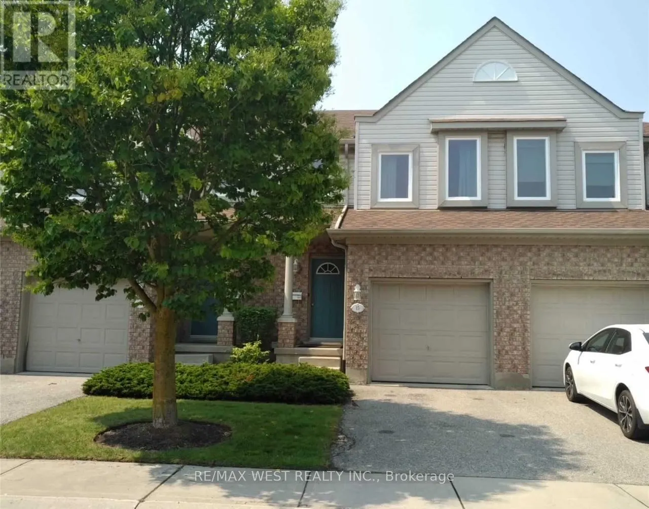 15 ROEHAMPTON CRESCENT