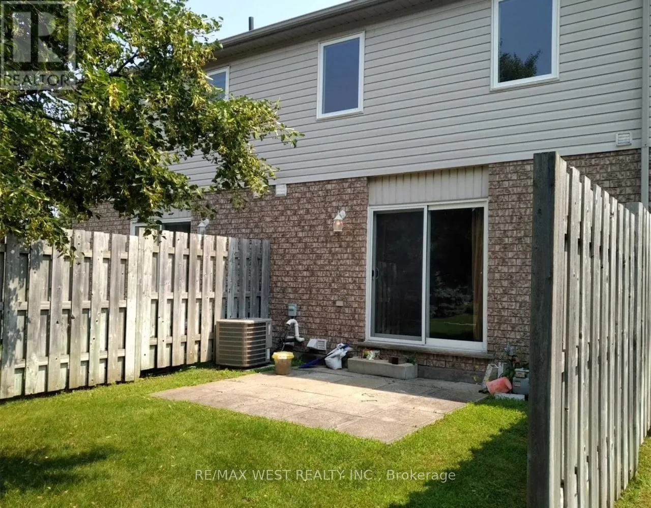 15 ROEHAMPTON CRESCENT