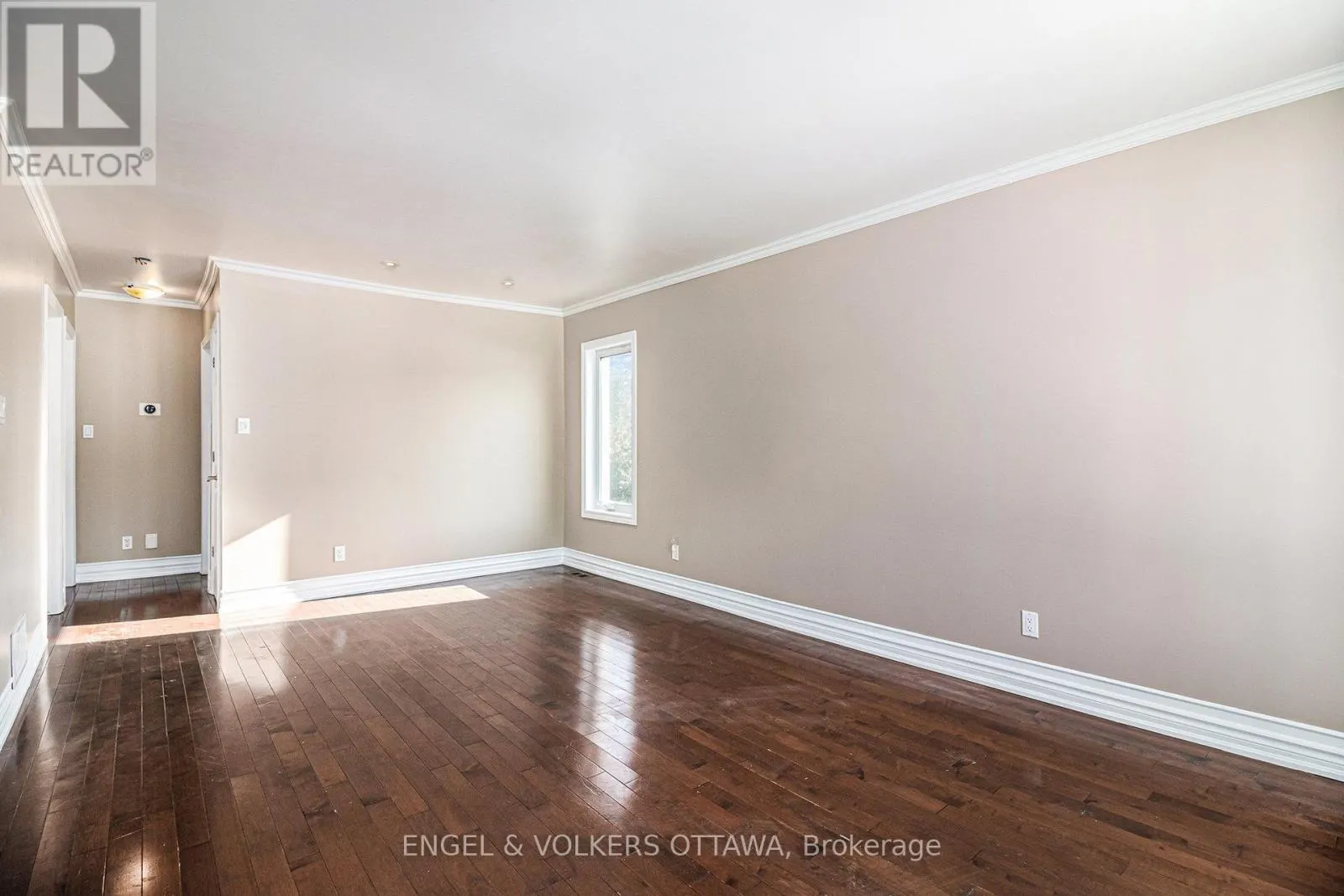1095 MORIN ROAD