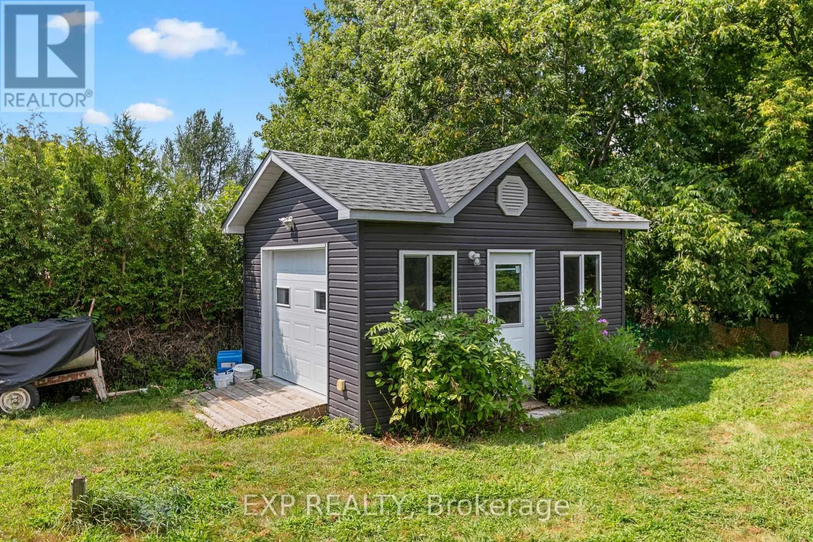 891 LACROIX ROAD