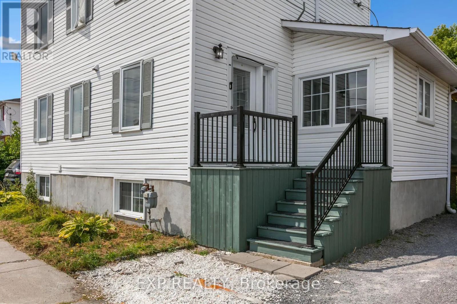 891 LACROIX ROAD