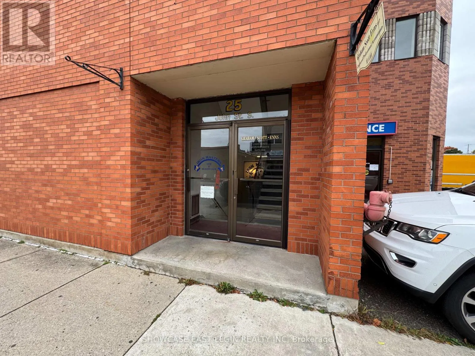 6 TALBOT STREET E