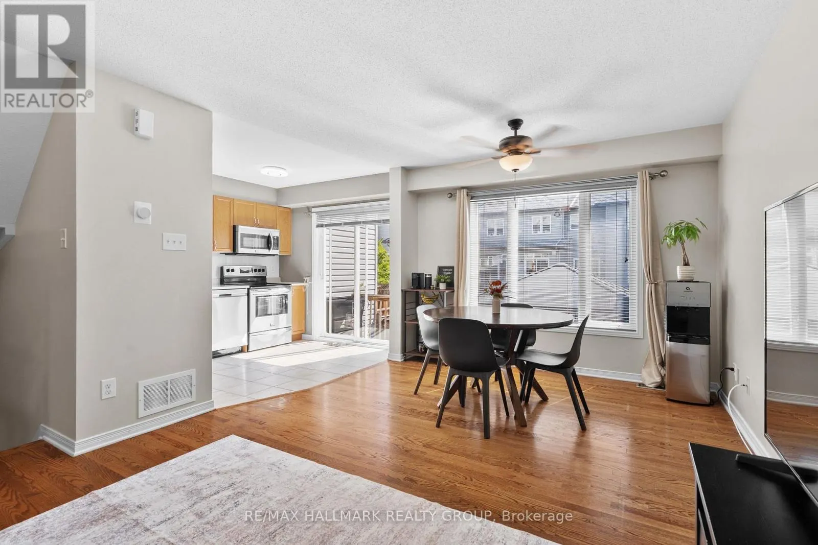 379 ROLLING MEADOW CRESCENT