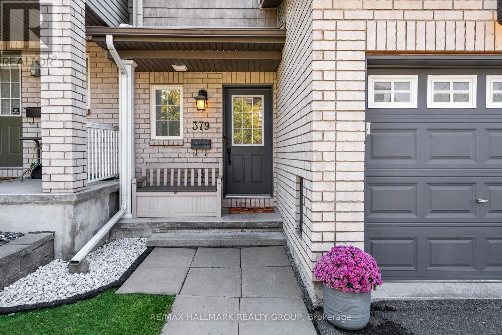 379 ROLLING MEADOW CRESCENT