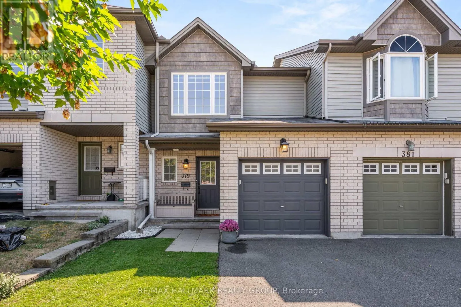 379 ROLLING MEADOW CRESCENT