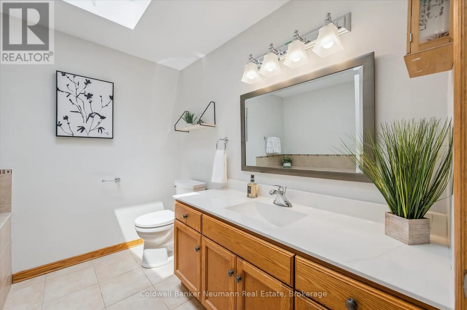 21 OLD COLONY TRAIL