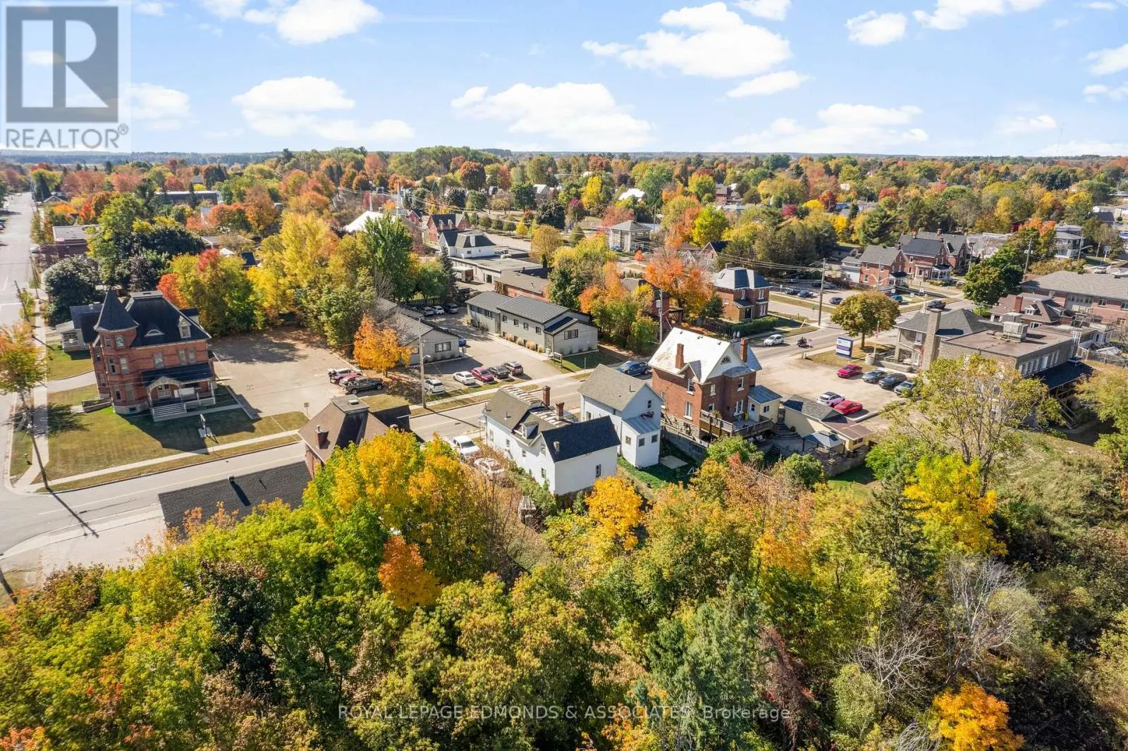 475 PEMBROKE STREET W