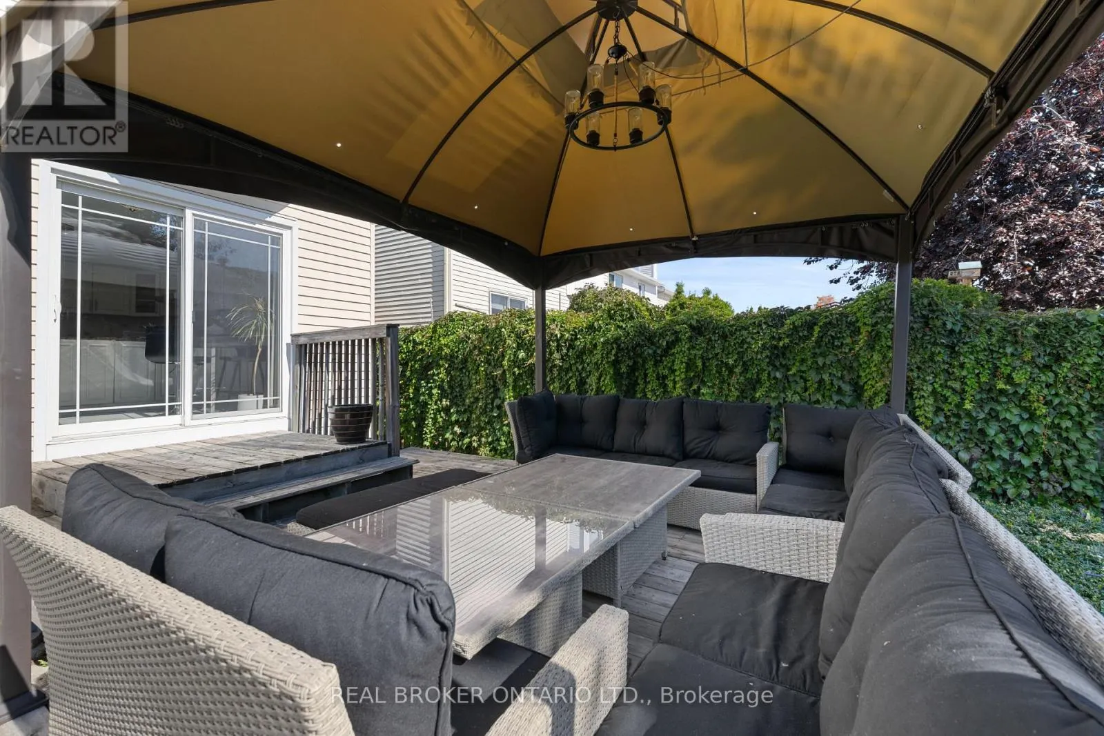 618 TOURELLE DRIVE