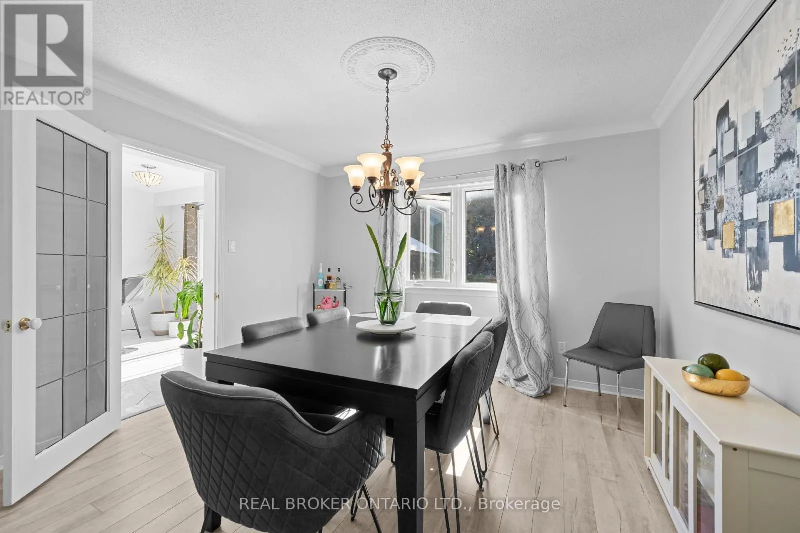 618 TOURELLE DRIVE