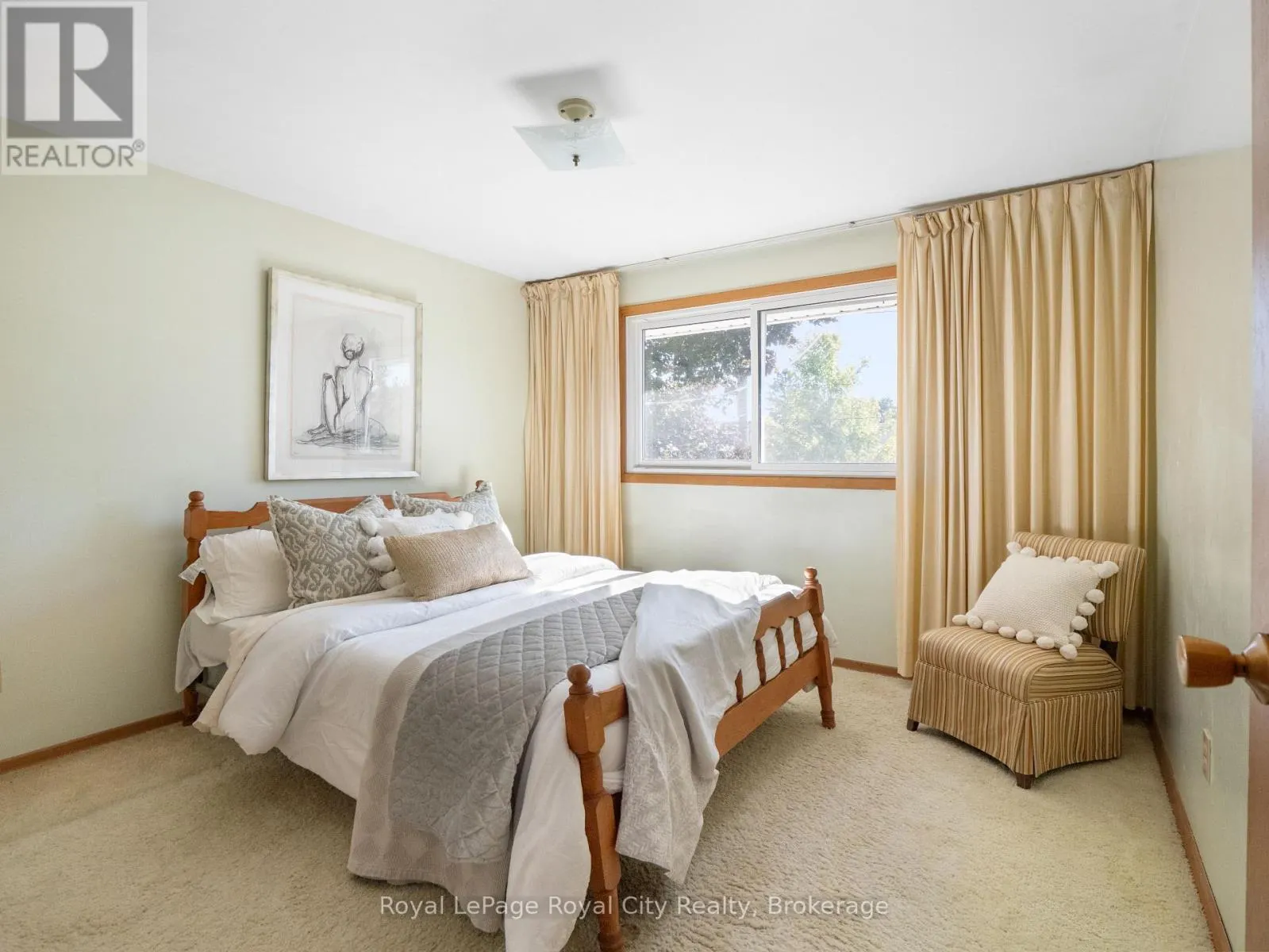 48 GLENBROOK DRIVE