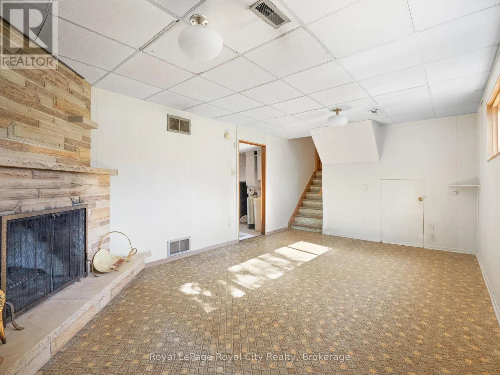 48 GLENBROOK DRIVE