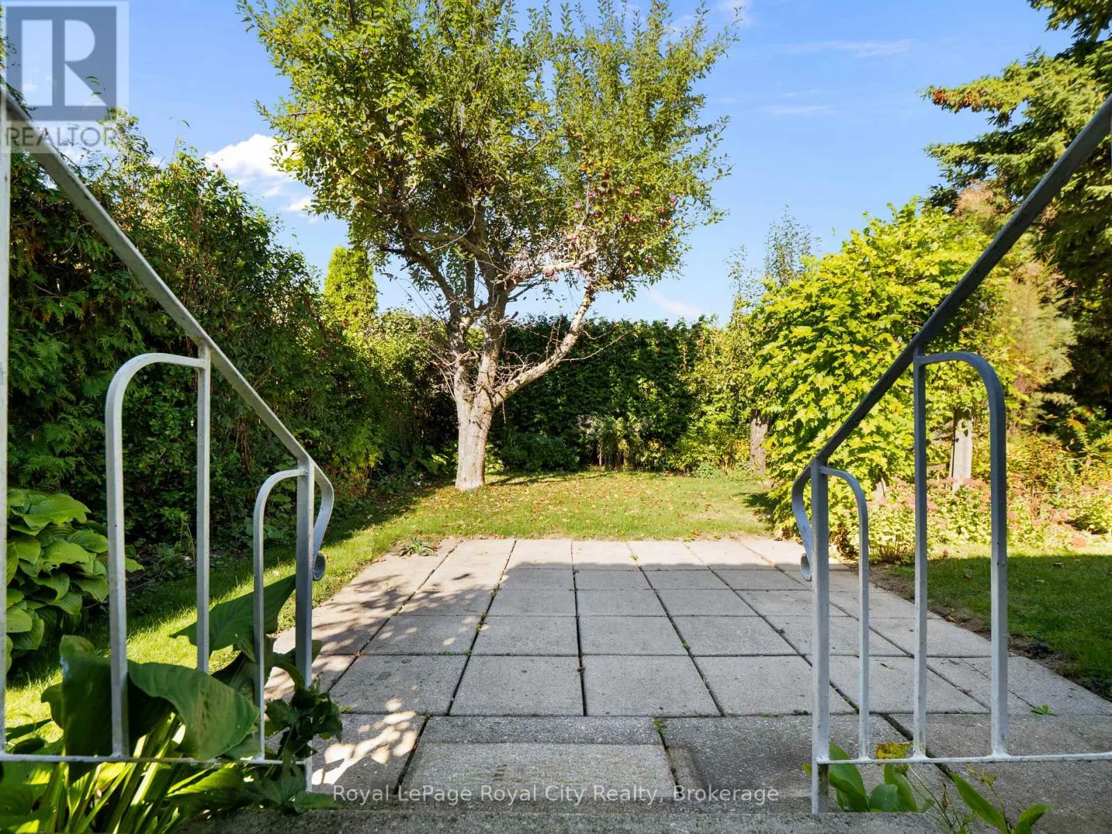 48 GLENBROOK DRIVE