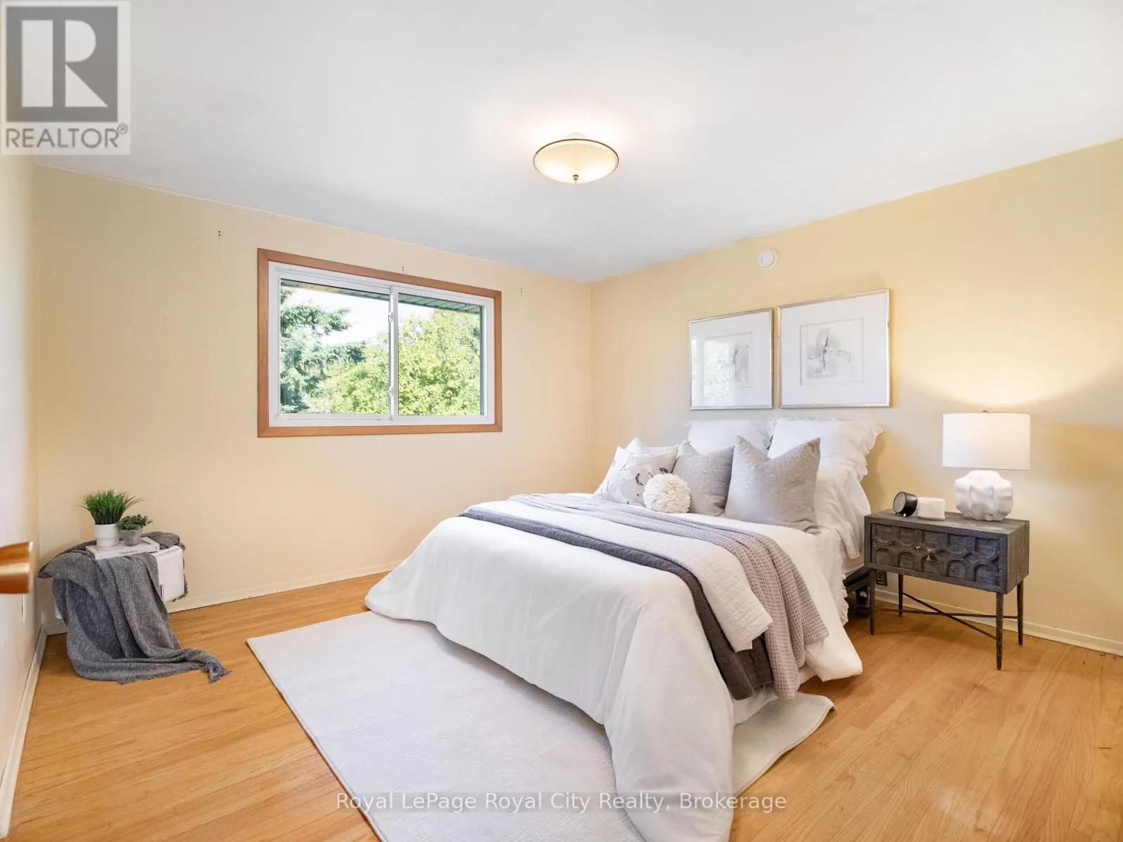 48 GLENBROOK DRIVE