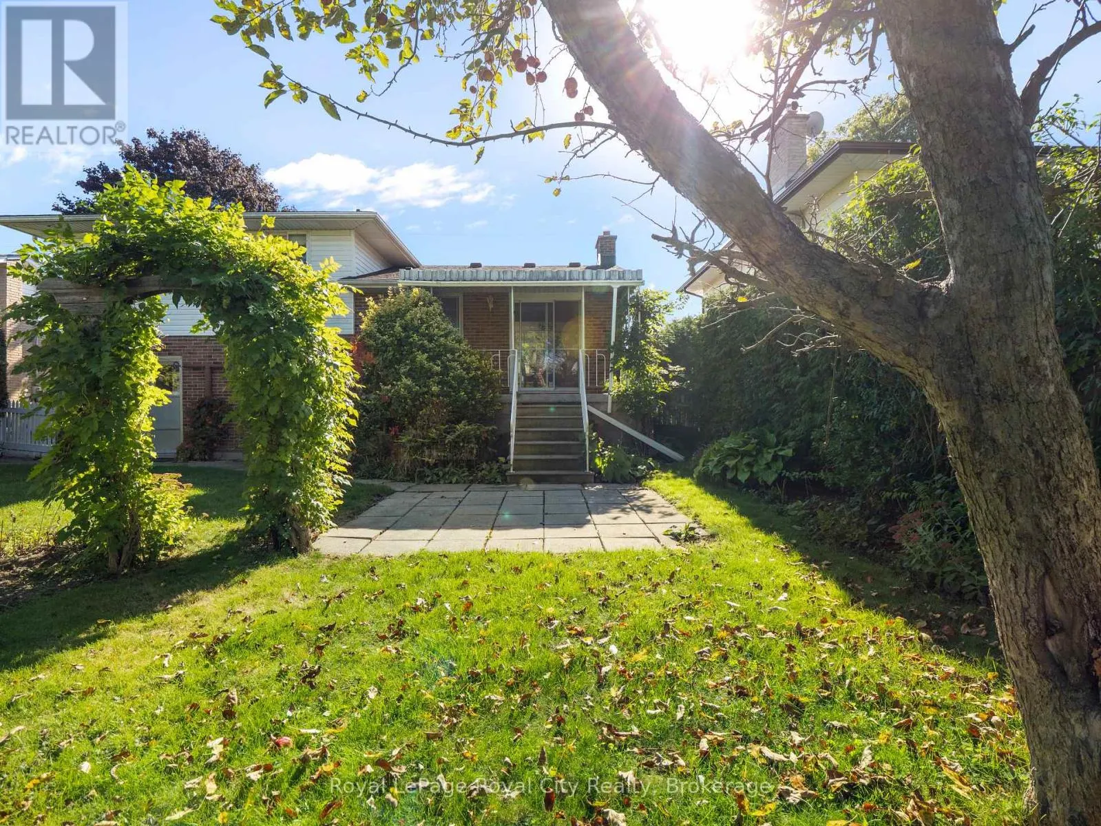 48 GLENBROOK DRIVE