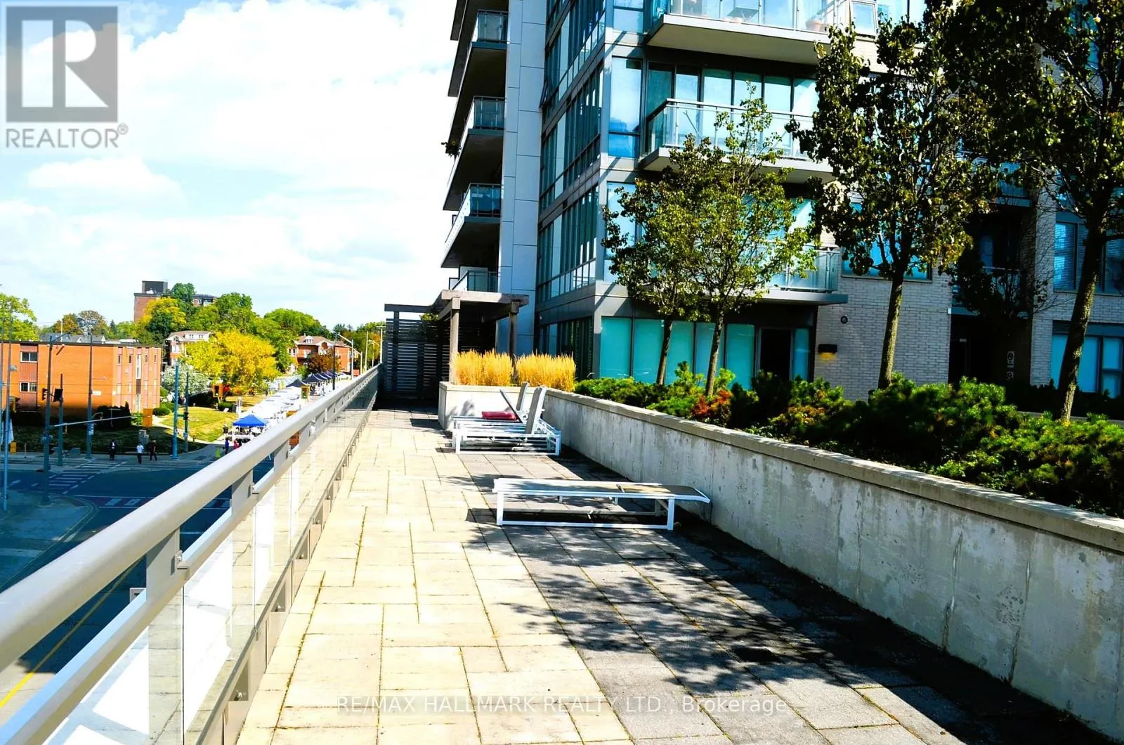 1704 - 85 DUKE STREET W