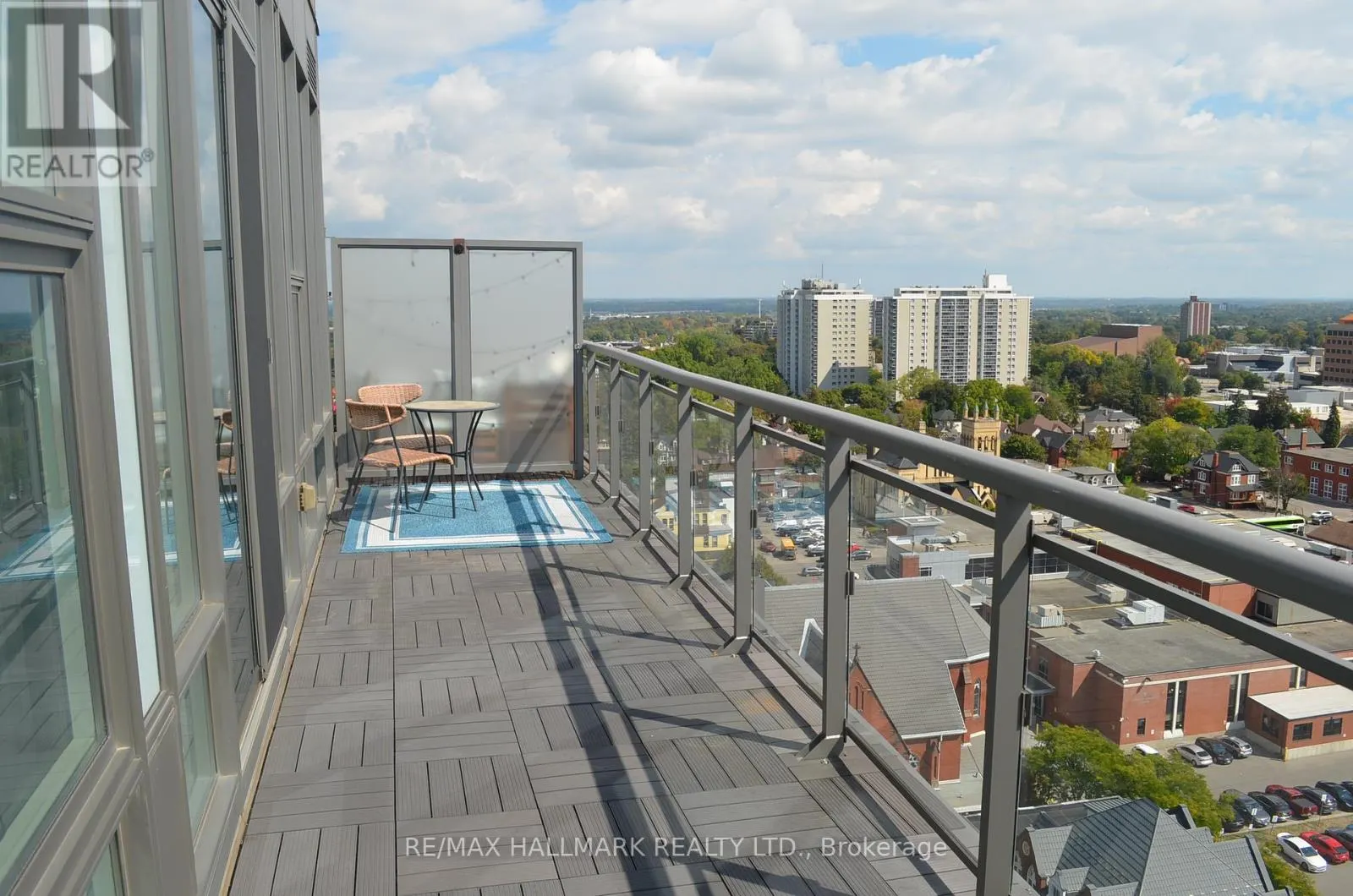 1704 - 85 DUKE STREET W