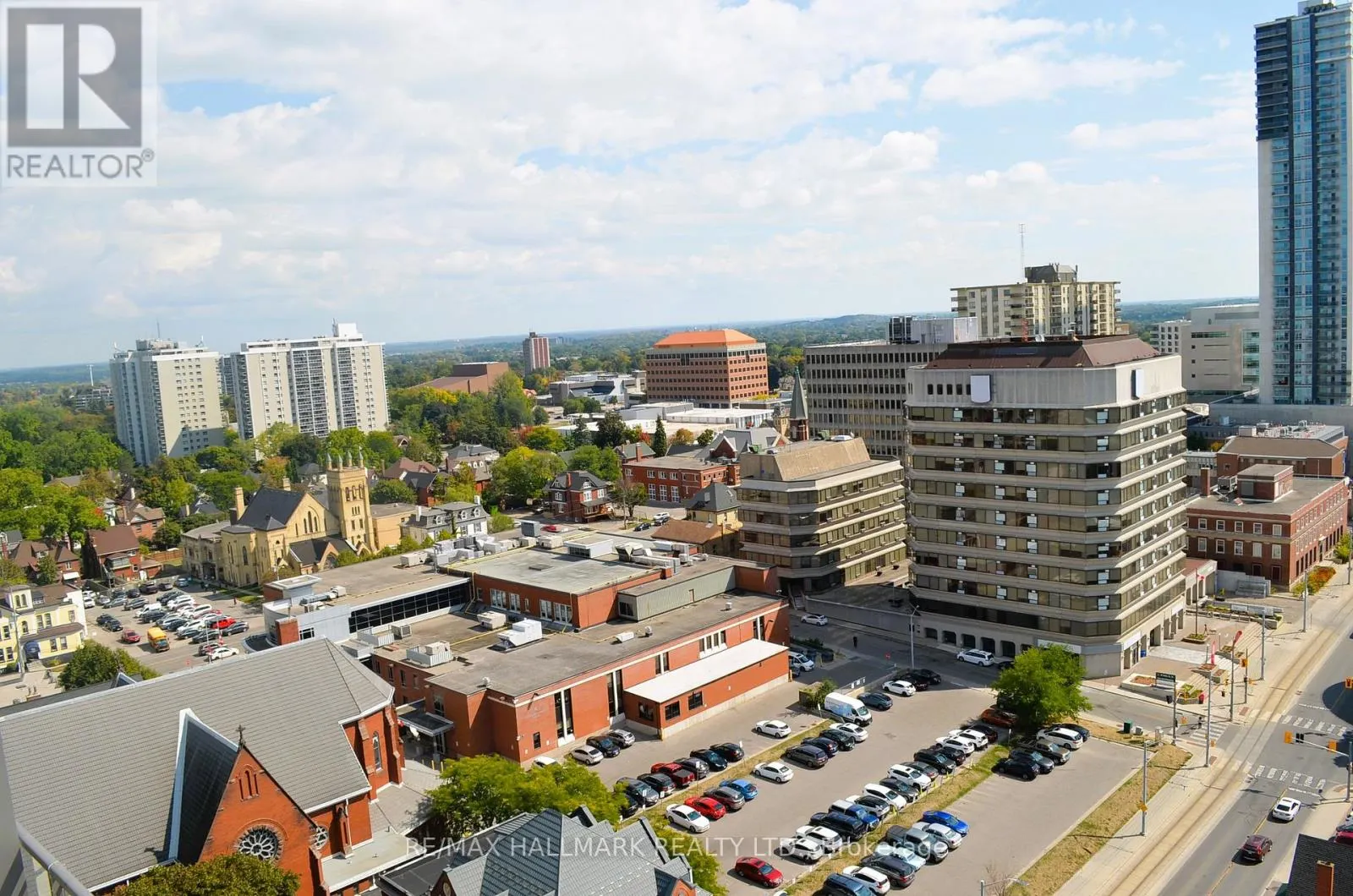 1704 - 85 DUKE STREET W