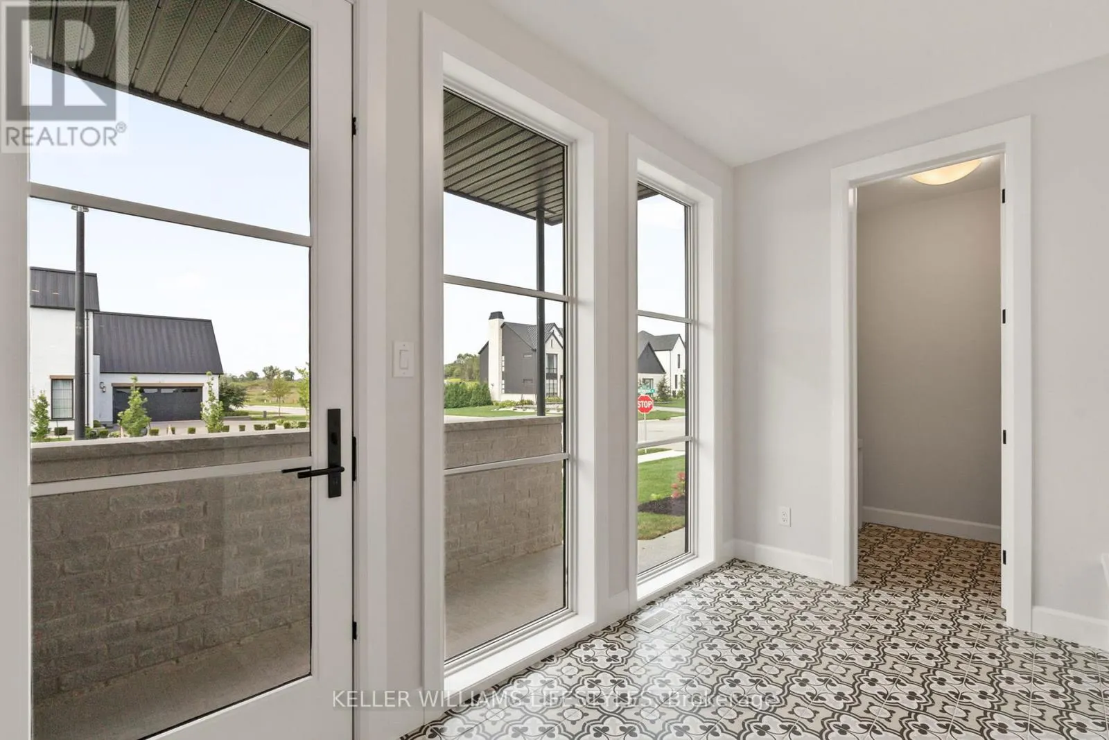LOT 6 VALLEYSTREAM WALK