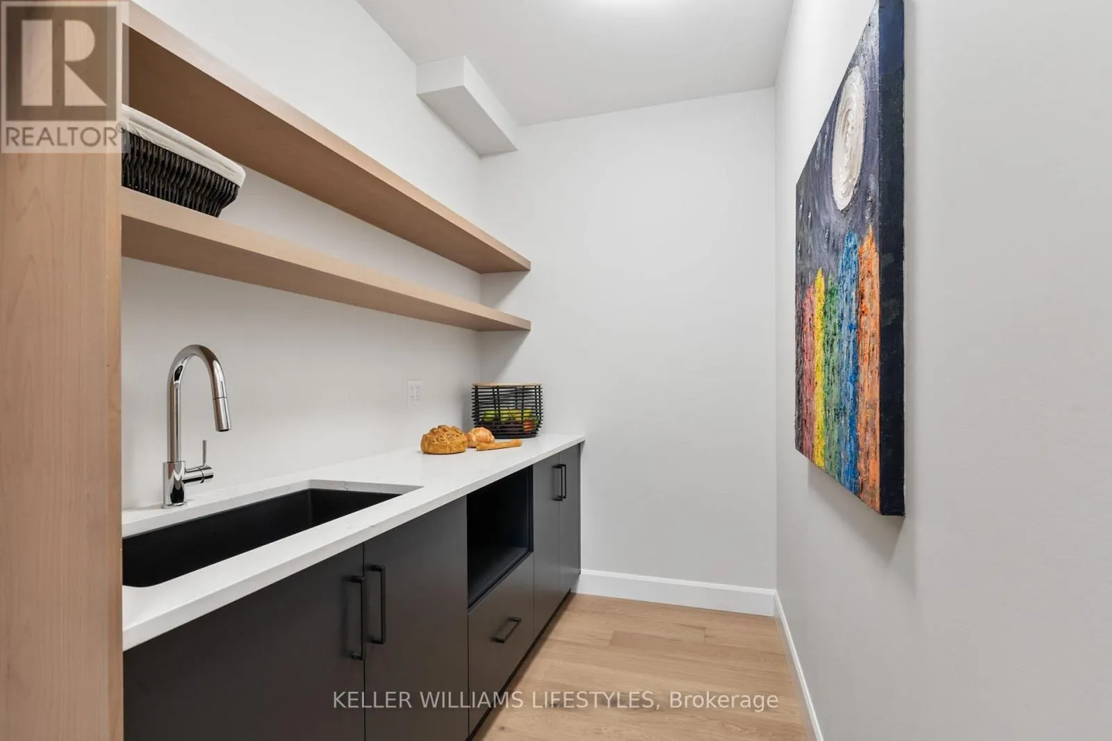 LOT 6 VALLEYSTREAM WALK