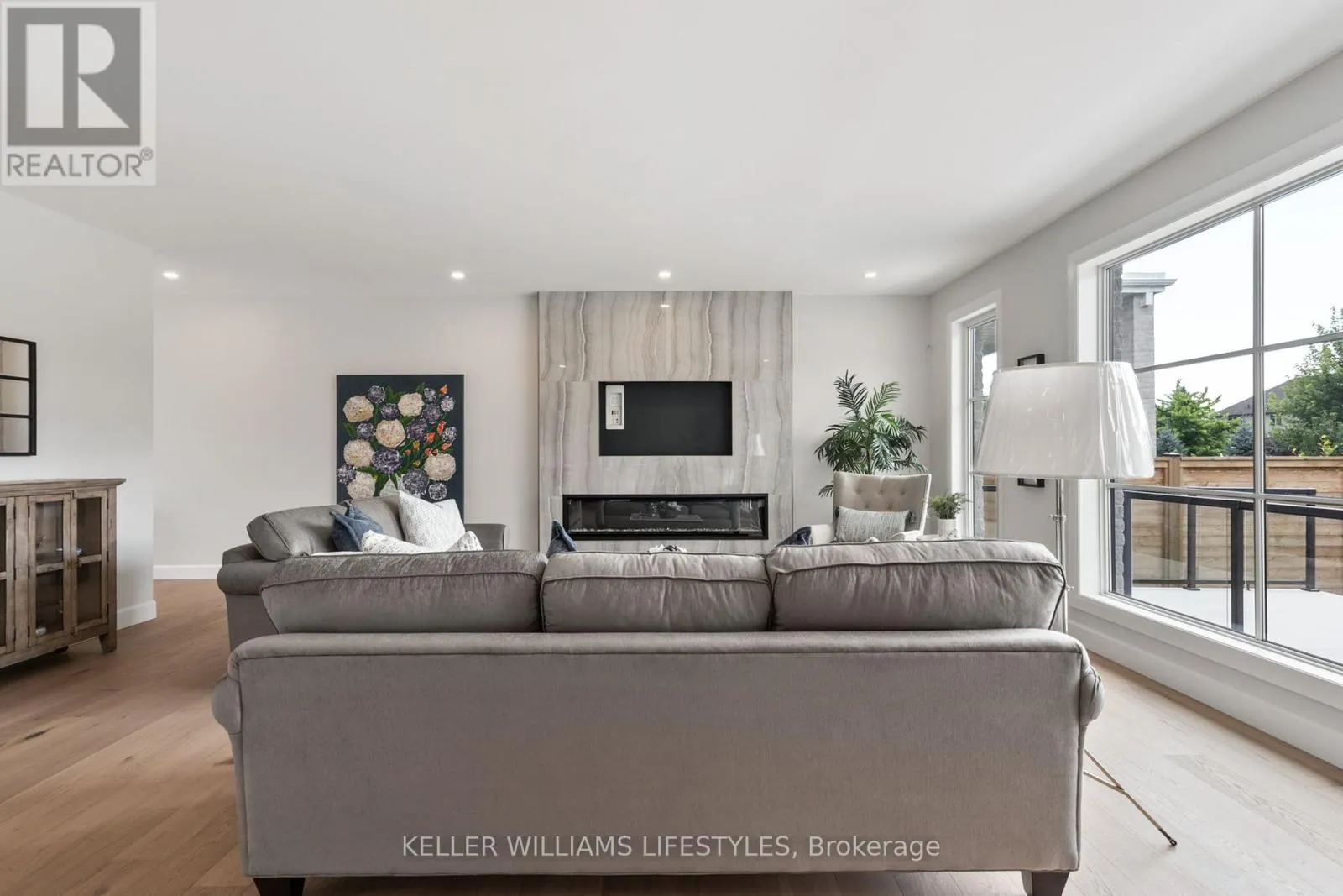 LOT 6 VALLEYSTREAM WALK