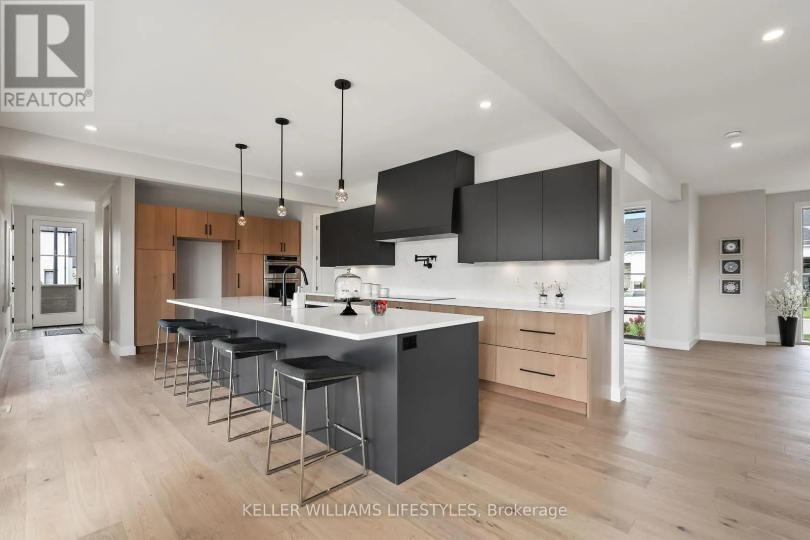 LOT 6 VALLEYSTREAM WALK