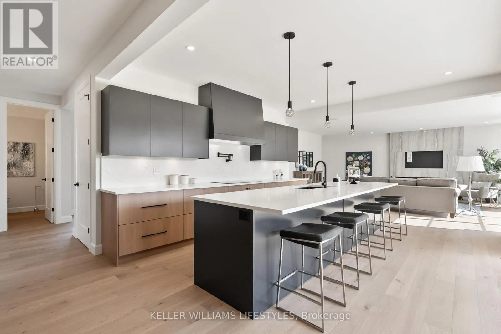 LOT 6 VALLEYSTREAM WALK