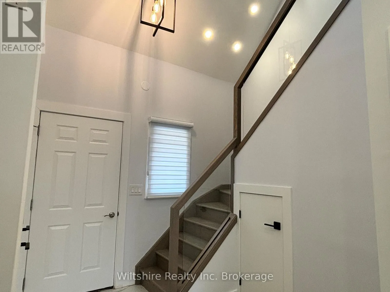 3 - 14 GLENDALE DRIVE, #3