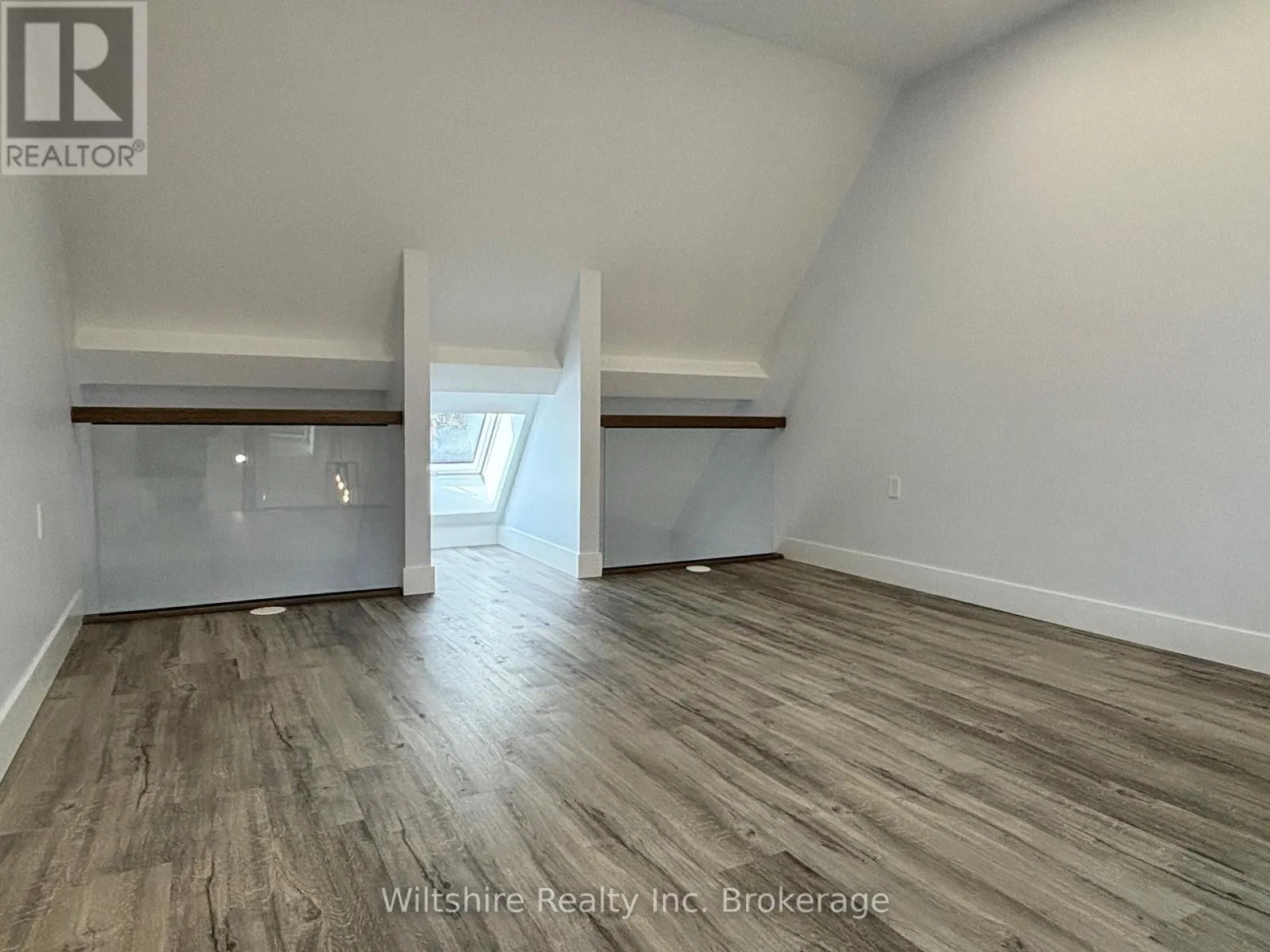 3 - 14 GLENDALE DRIVE, #3