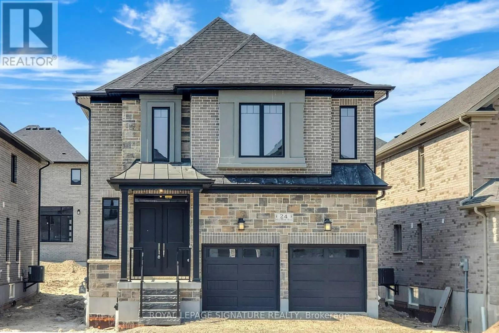 24 HOLLYBROOK TRAIL