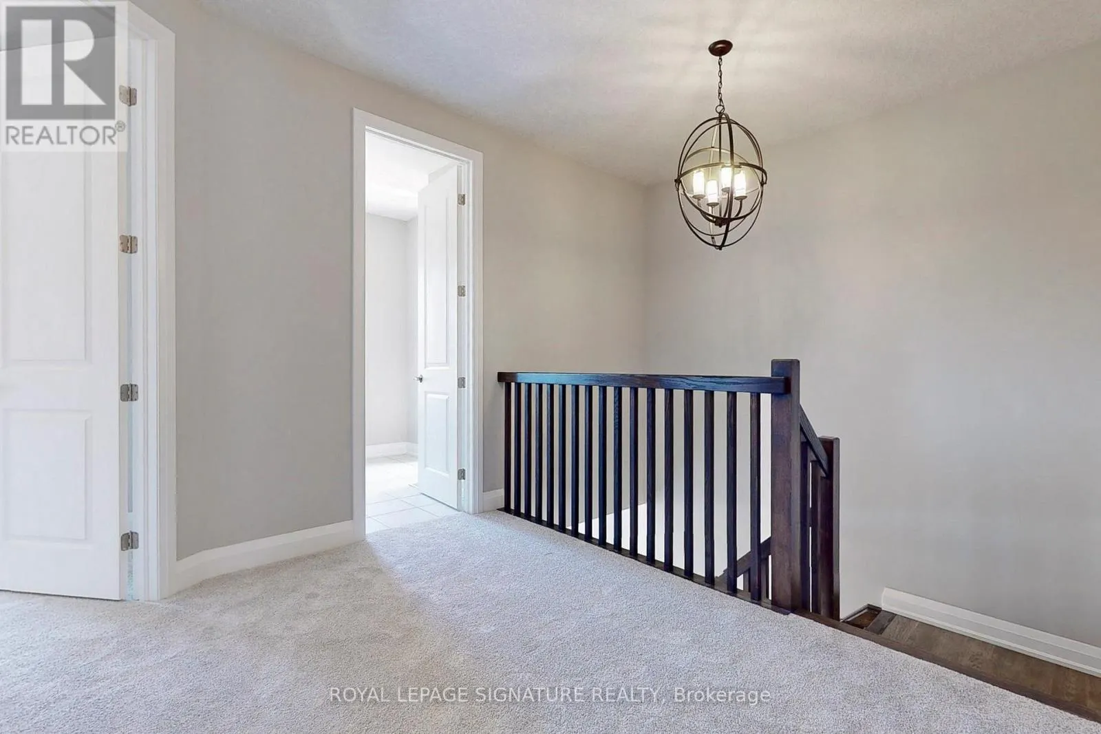 24 HOLLYBROOK TRAIL