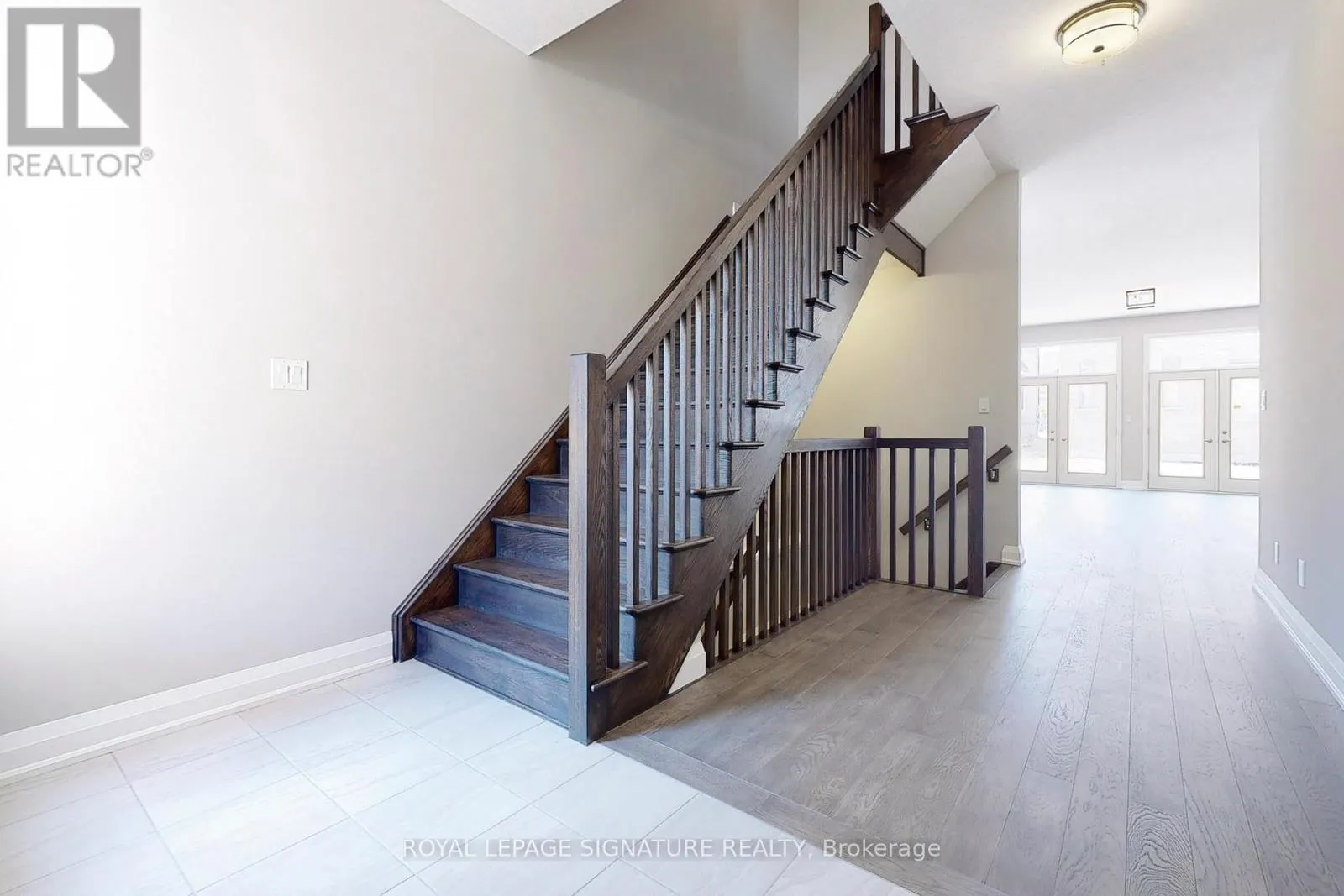 24 HOLLYBROOK TRAIL