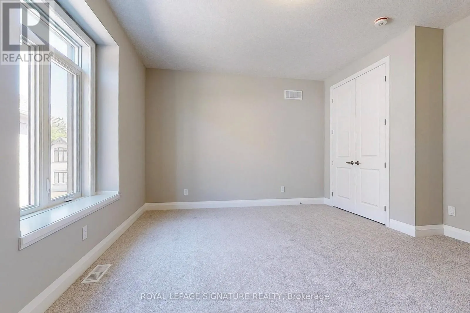 24 HOLLYBROOK TRAIL