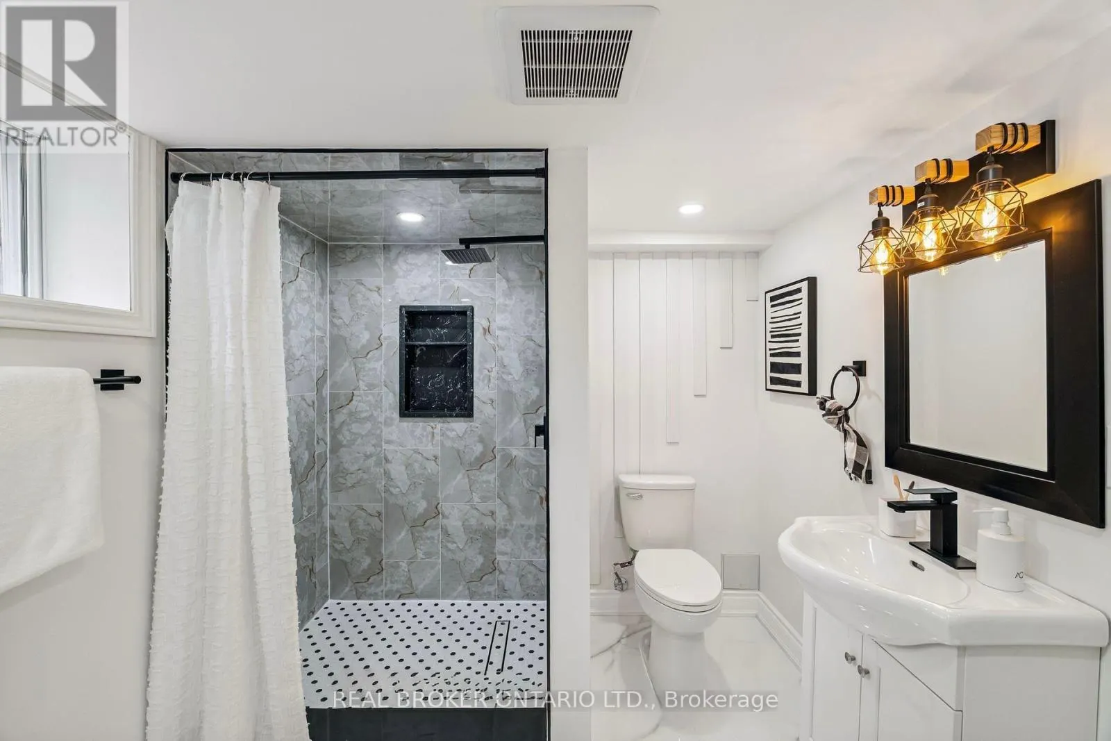 BASEMENT - 220 HOLMESDALE AVENUE S