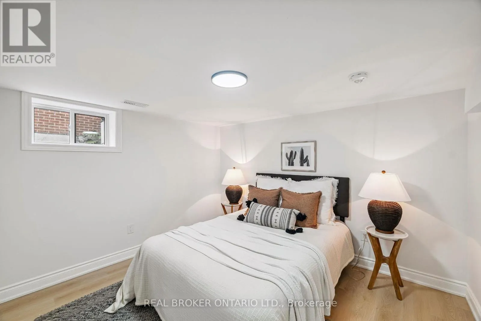 BASEMENT - 220 HOLMESDALE AVENUE S