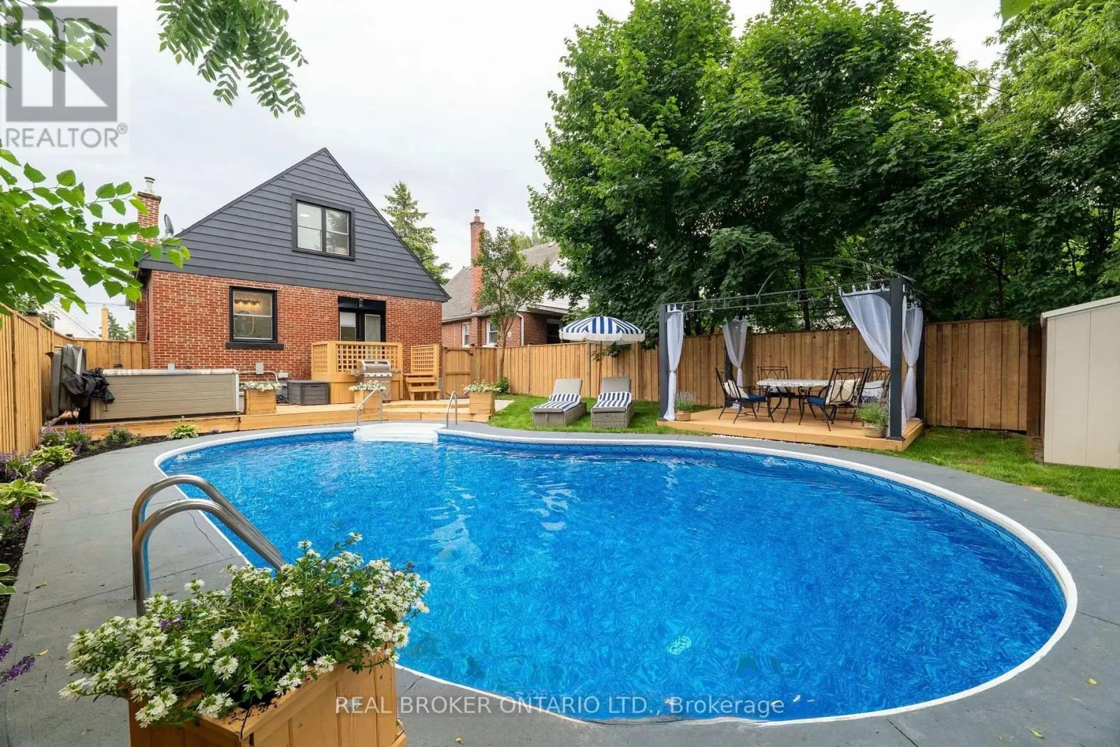 BASEMENT - 220 HOLMESDALE AVENUE S