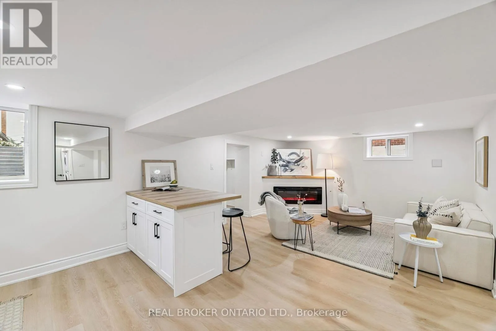 BASEMENT - 220 HOLMESDALE AVENUE S