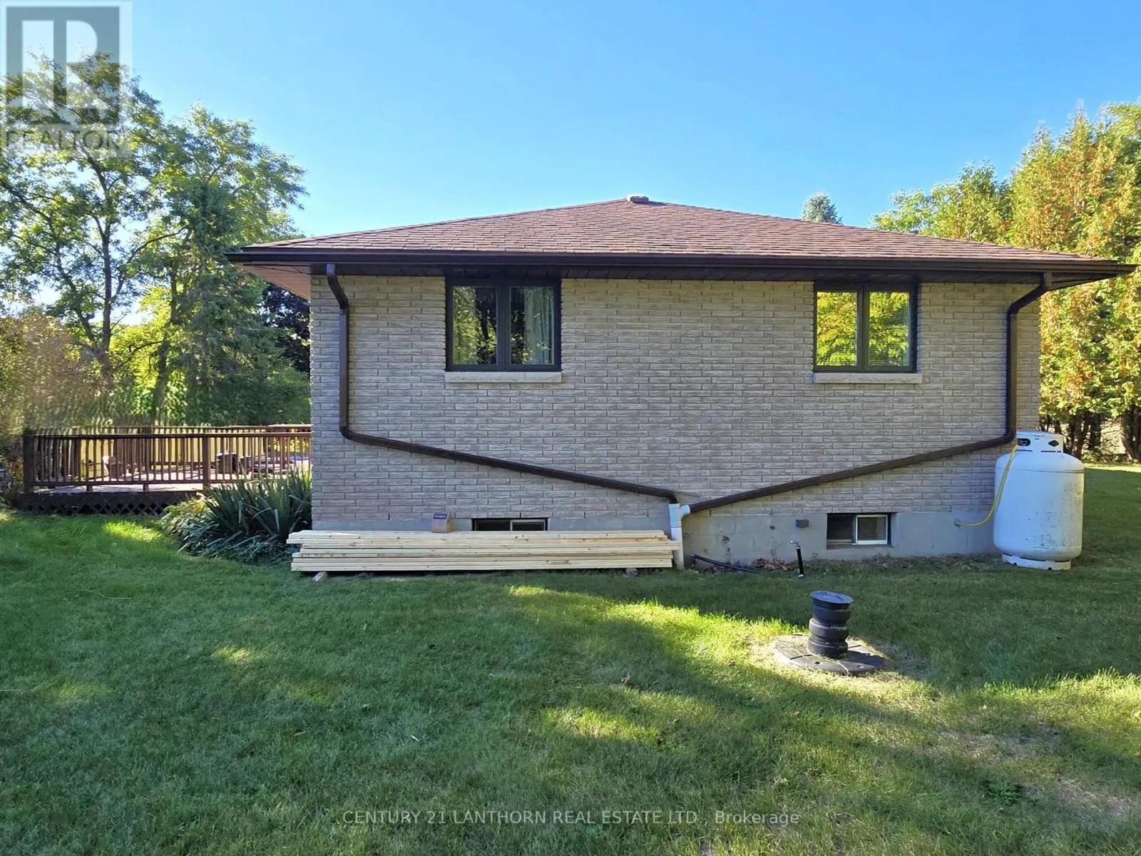 242 RIVER VALLEY ROAD